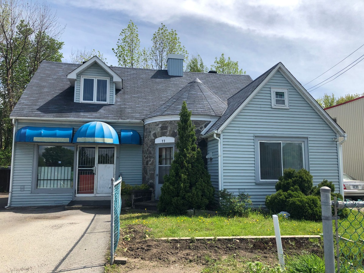 Maison à un étage et demi à vendre 77 Rue Principale Châteauguay
