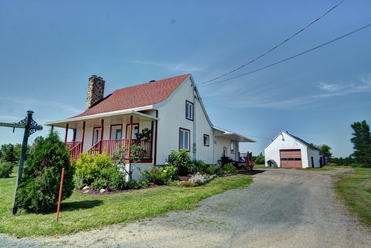 VENDU Fermette à vendre 8785 Route Principale GrandSaintEsprit