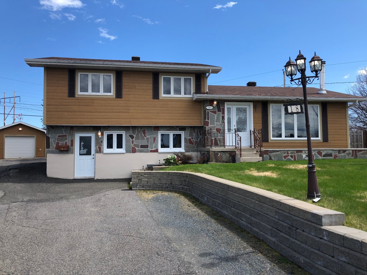Maison à paliers multiples à vendre 18 Rue Tanguay SeptÎles