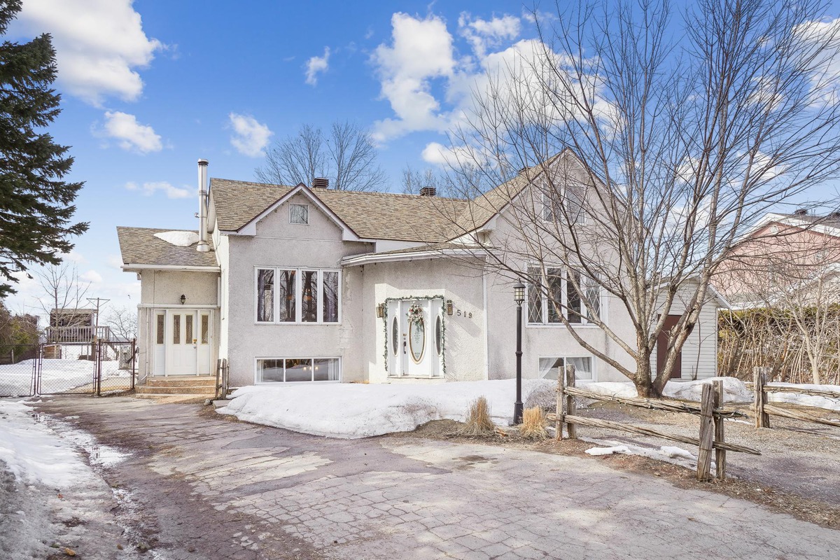 Maison à un étage et demi à vendre 519 Grande Côte O. Lanoraie