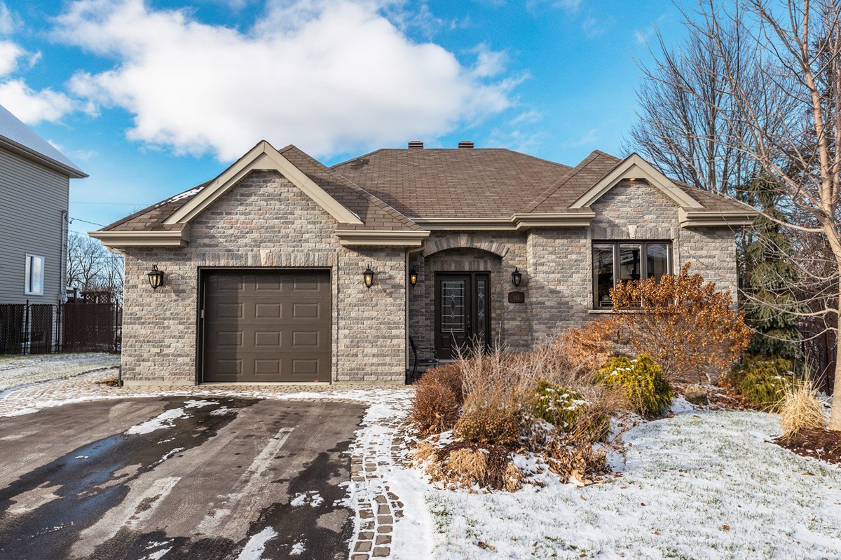 SOLD Bungalow for sale 142 Rue des Orioles Pincourt