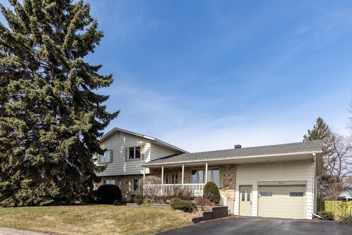 Maison à paliers multiples à vendre 4373 Rue Piché Contrecoeur