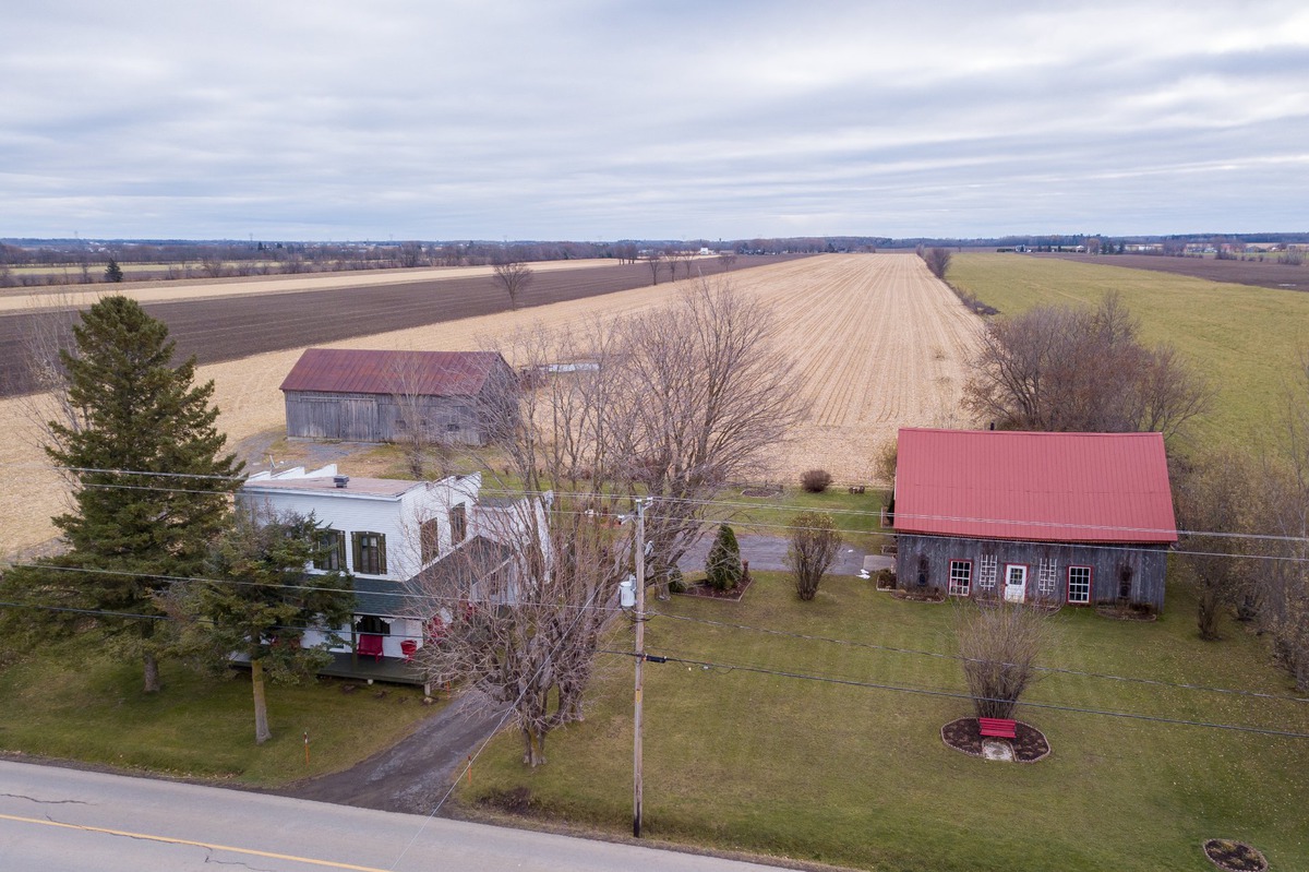Maison à un étage et demi à vendre 1491 5e Rang SaintAmbroisedeKildare