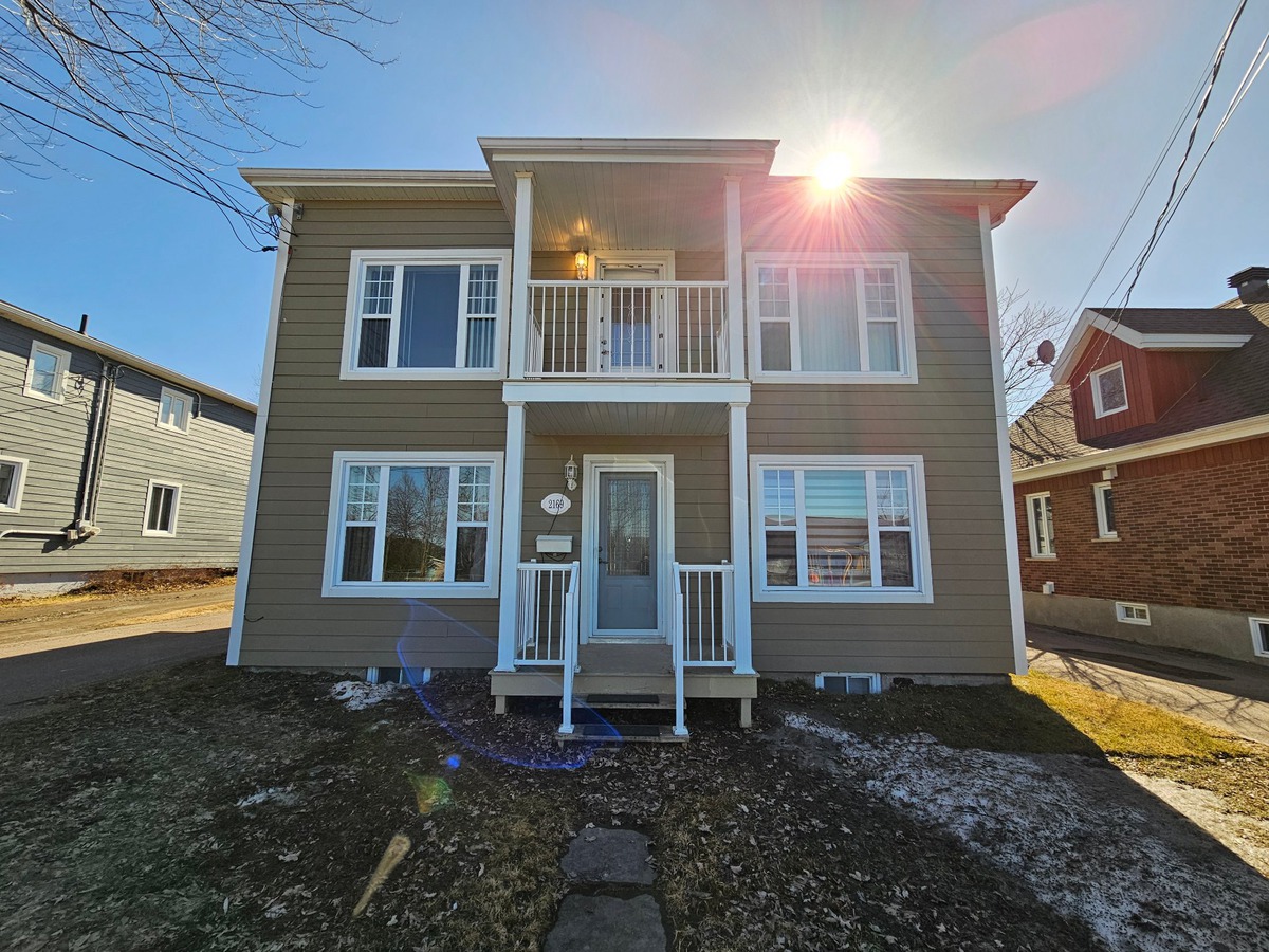 Duplex à vendre 2169 2171 Rue Bonneau Saguenay (Jonquière)