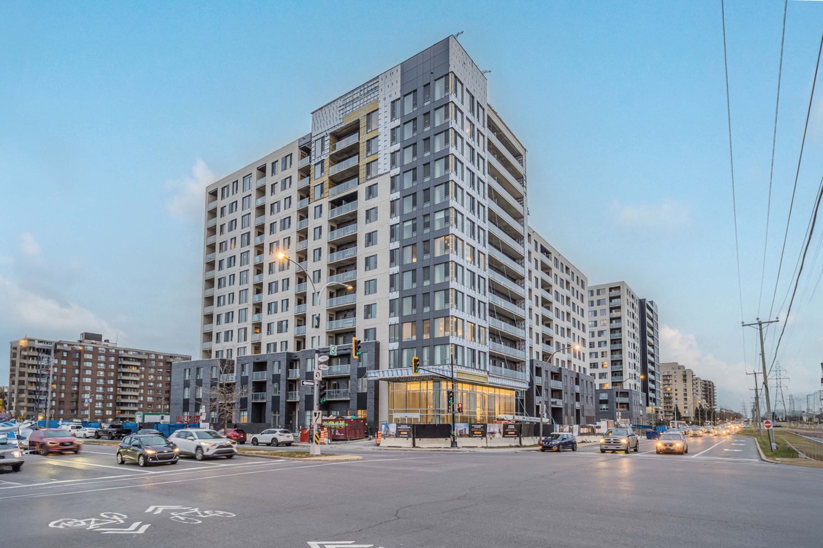 Apartment for rent 3000 Boul. Thimens, app. 1022 Montréal (SaintLaurent)