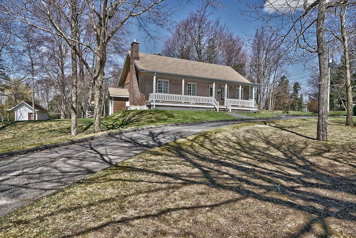 VENDU Maison de plainpied à vendre 41 Rue Robitaille Danville
