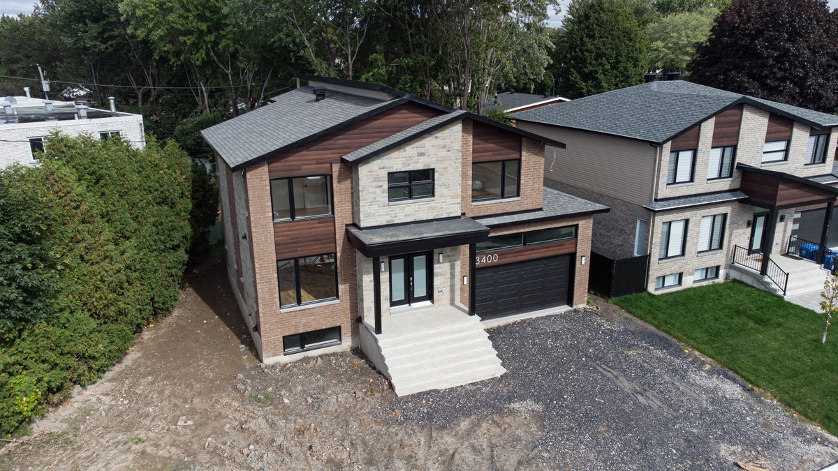 Maison à étages à vendre 3400 Rue Bergerac Brossard