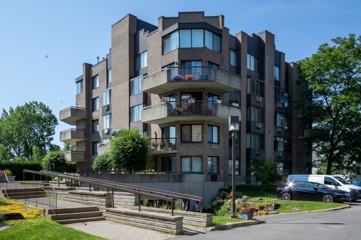 Apartment for sale 4002 Boul. des Sources, app. 301 DollardDes Ormeaux