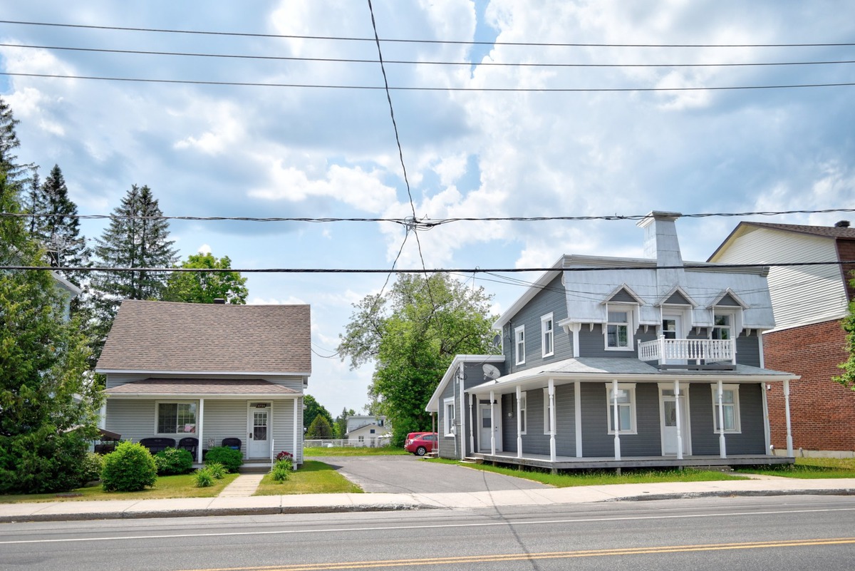 Triplex à vendre 3799 3803 Rue Queen Rawdon