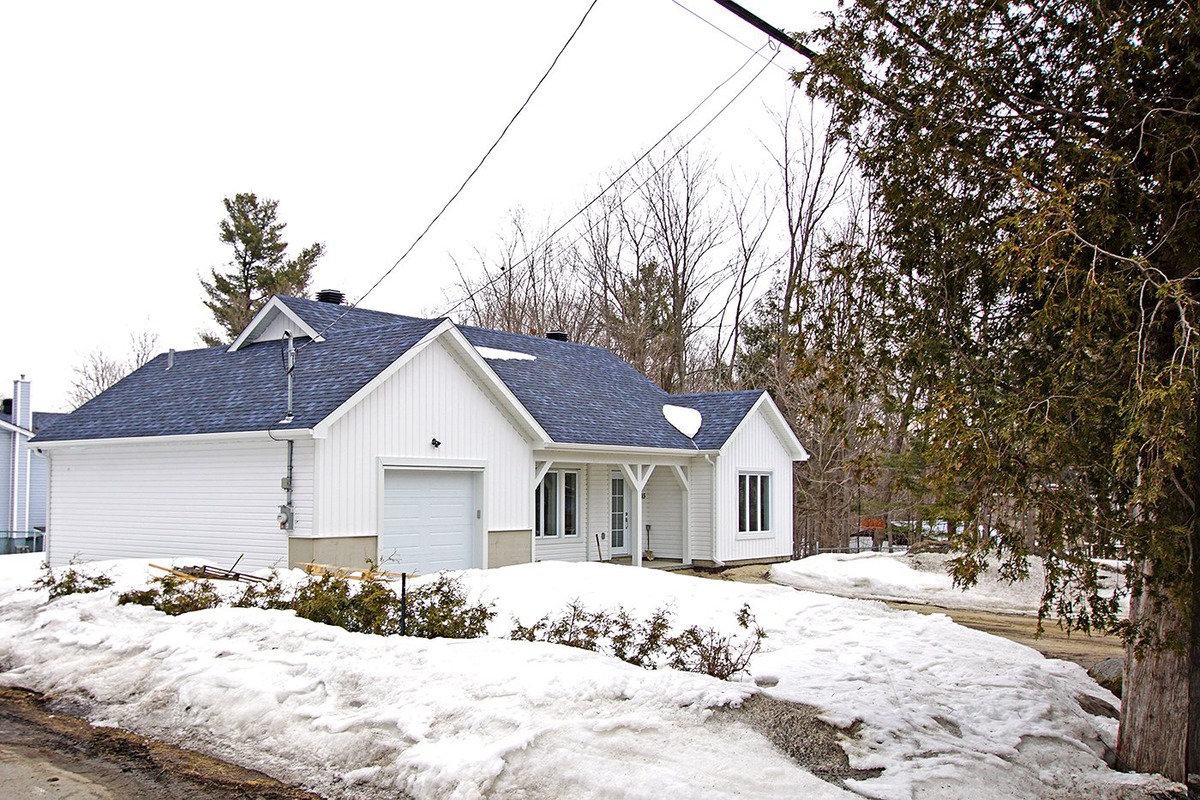 Maison de plainpied à vendre 1745 Ch. du LacMorin SaintLin/Laurentides
