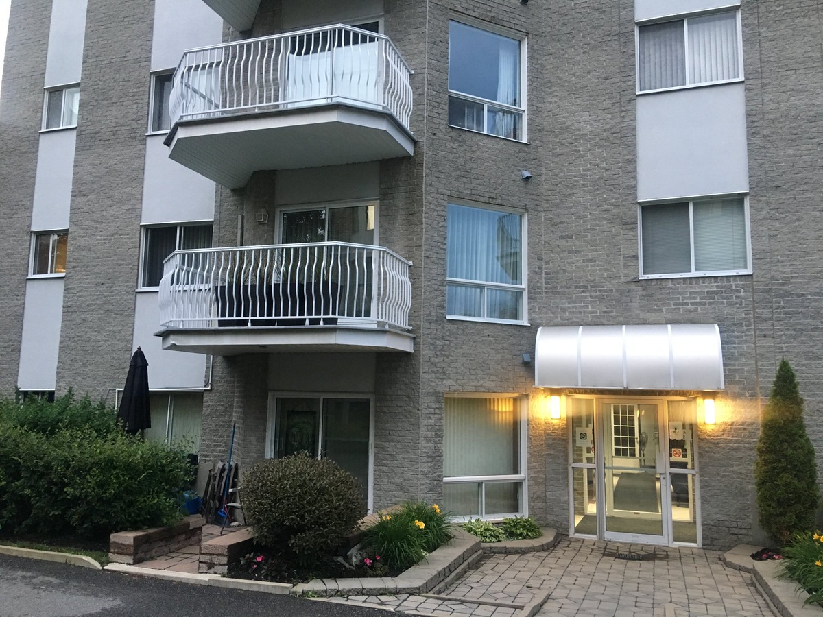 VENDU Appartement à vendre 5261 Rue Riviera, app. 106 Montréal