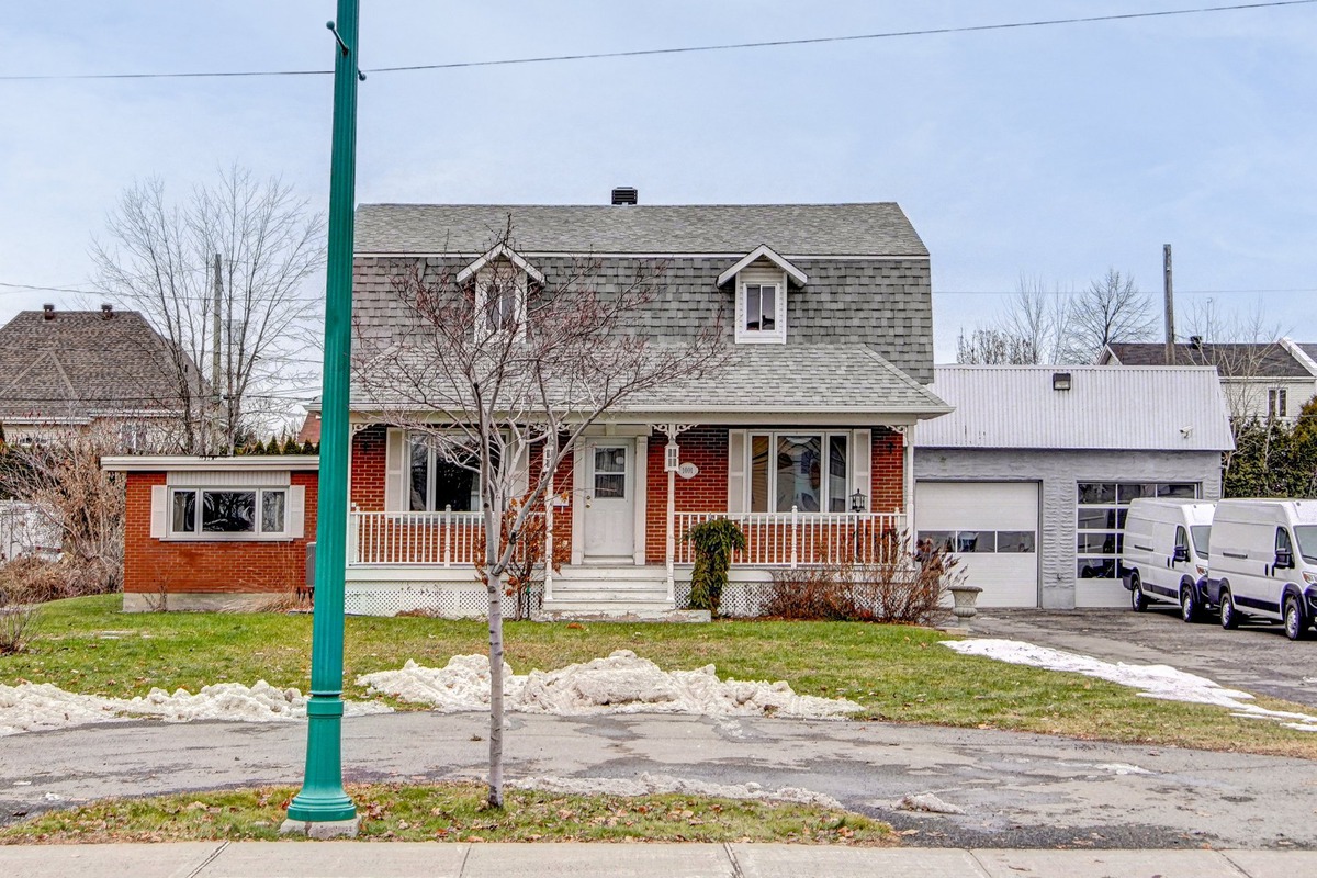 Maison à étages à vendre 1001 Rue NotreDame Repentigny (Repentigny)
