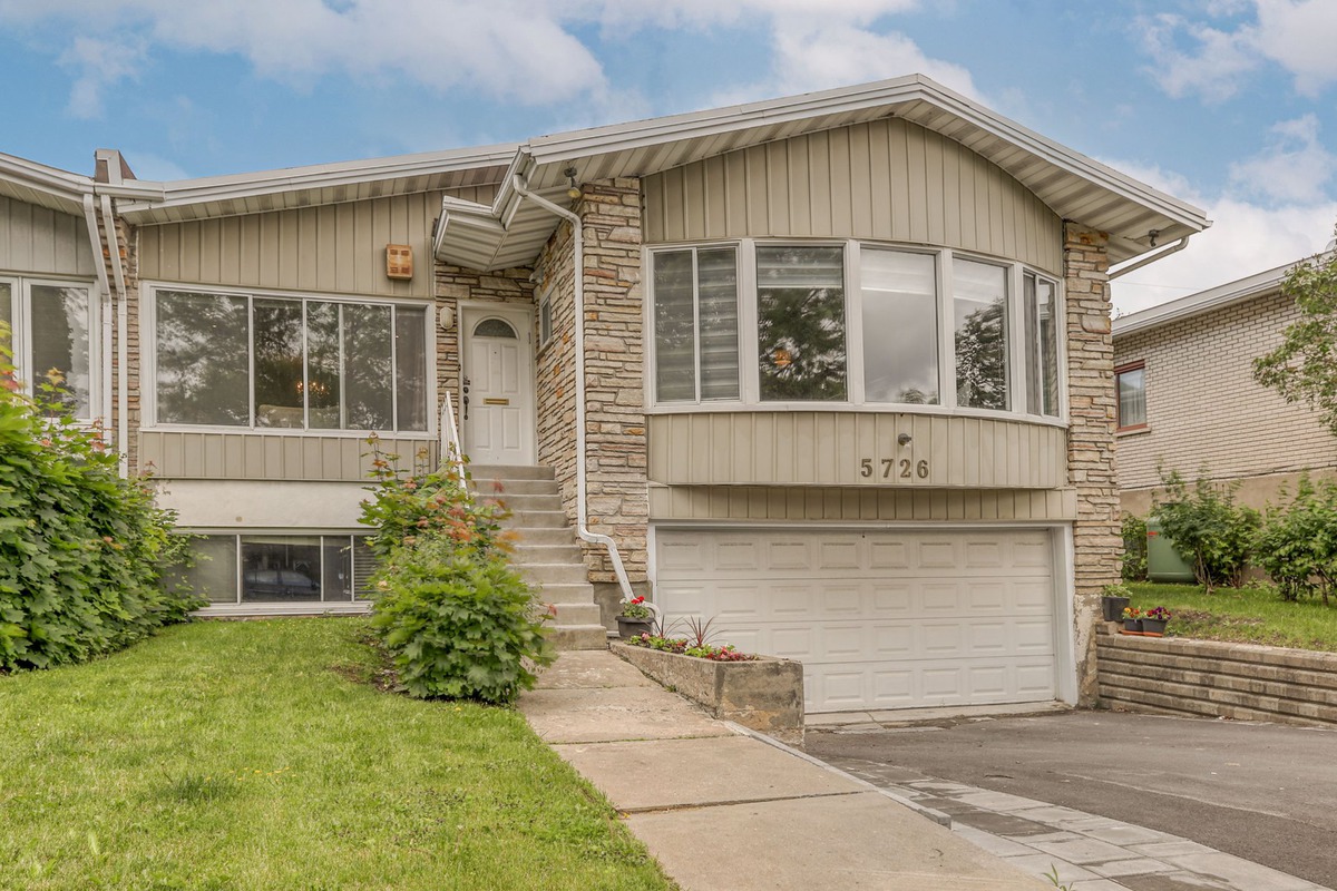 Maison de plainpied à vendre 5726 Av. Blossom CôteSaintLuc