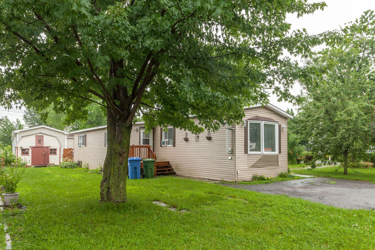 Maison mobile à vendre 397 Ch. du Ruisseau, app. 201/203 Saint