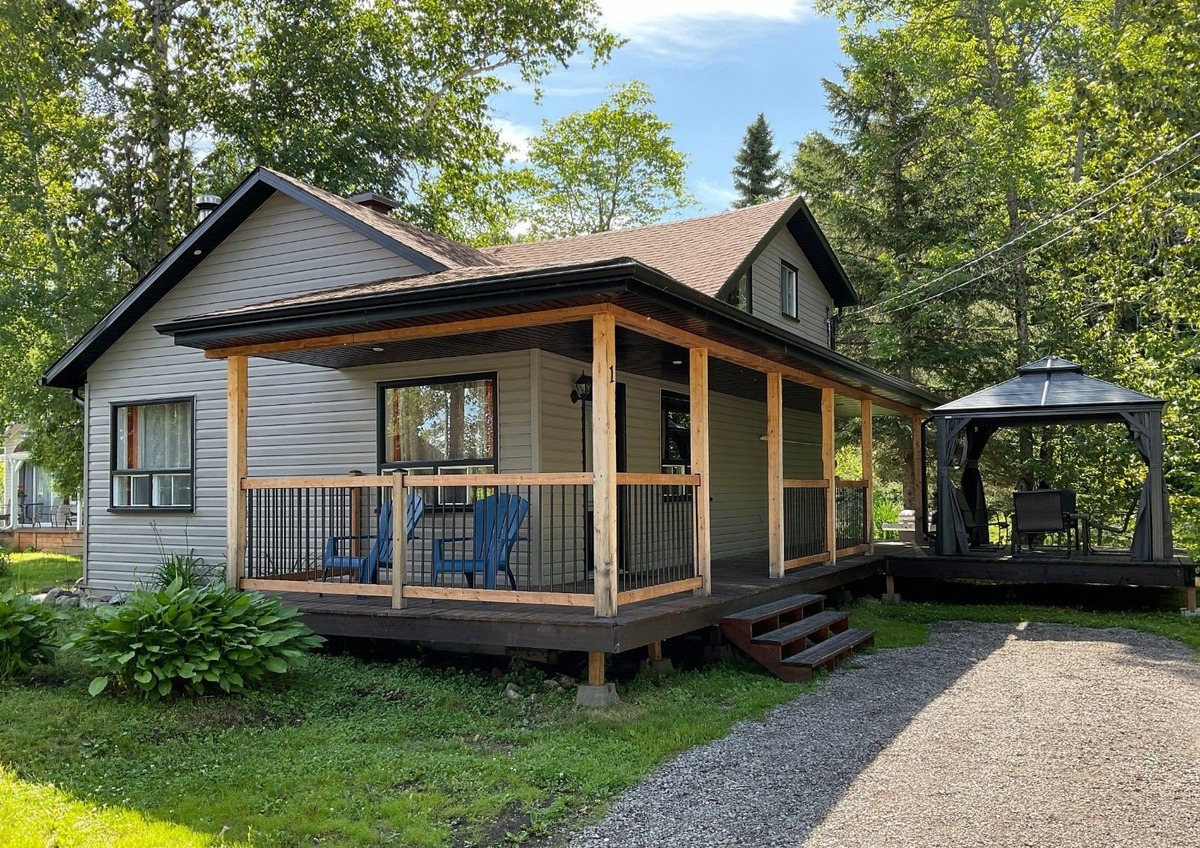Maison à étages à vendre 1 Ch. des Érables Desbiens