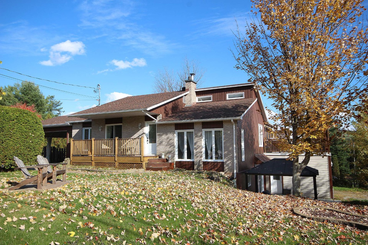 VENDU Maison de plainpied à vendre 60 Ch. du Ruisseau SainteCatherinedeHatley