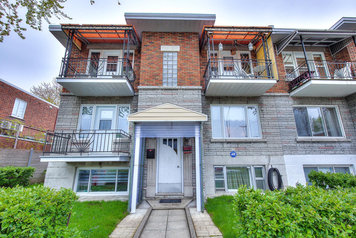Triplex for sale 9137 Rue StDenis Montréal (AhuntsicCartierville)