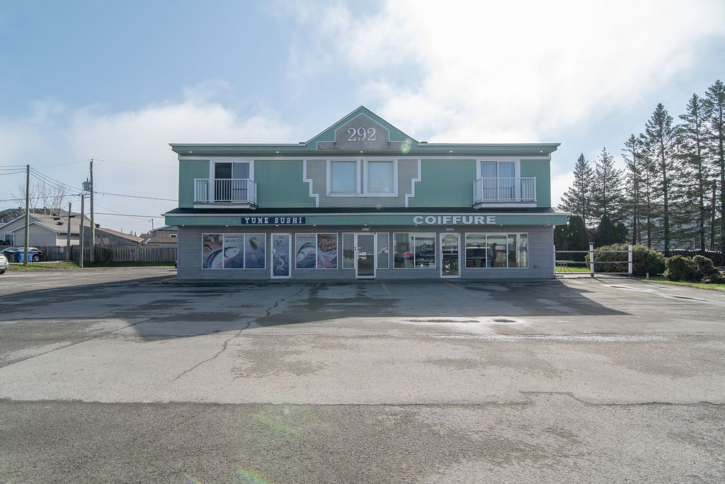 Quadruplex à vendre 465 469 Rue StIsidore SaintLin/Laurentides