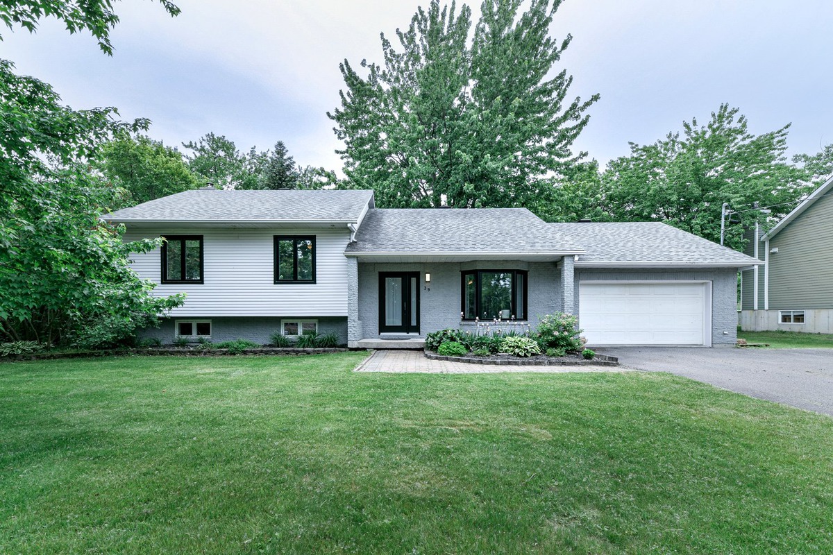 Maison à paliers multiples à vendre 39 Rue Darnis CoteauduLac