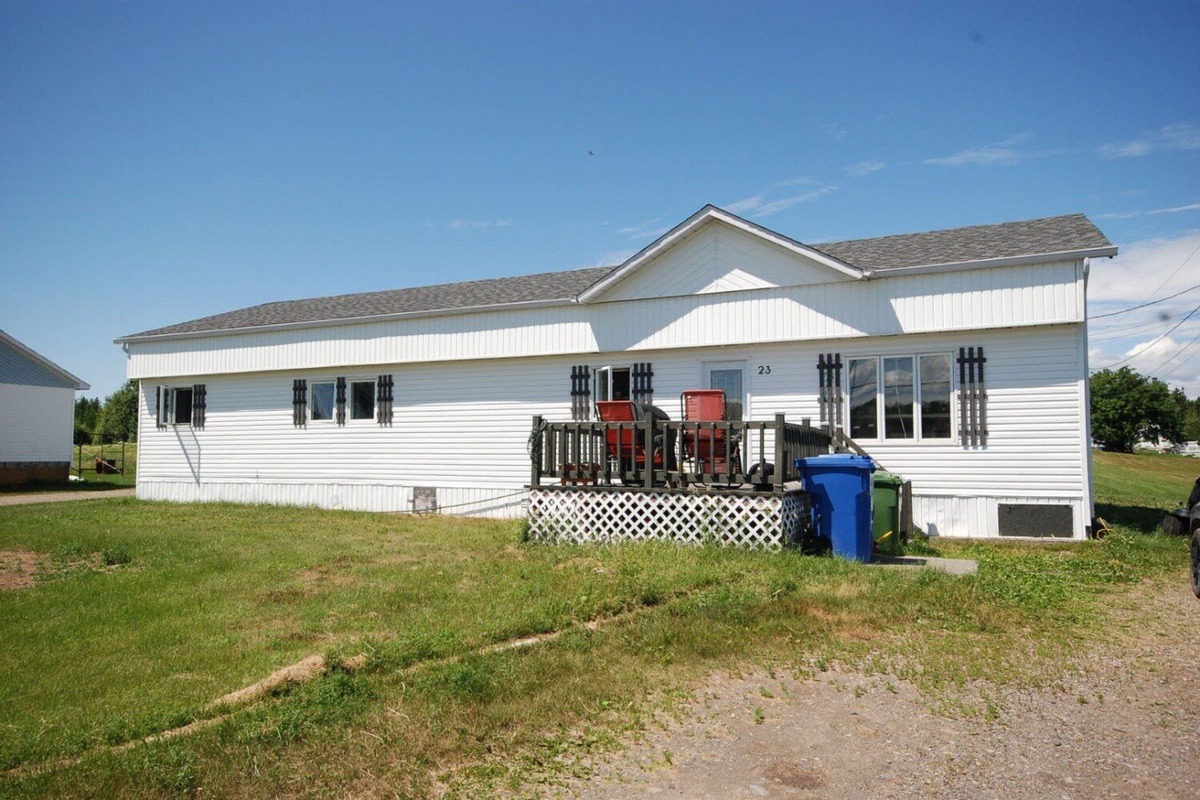 Maison de plainpied à vendre 23 6e Avenue O. Paspébiac