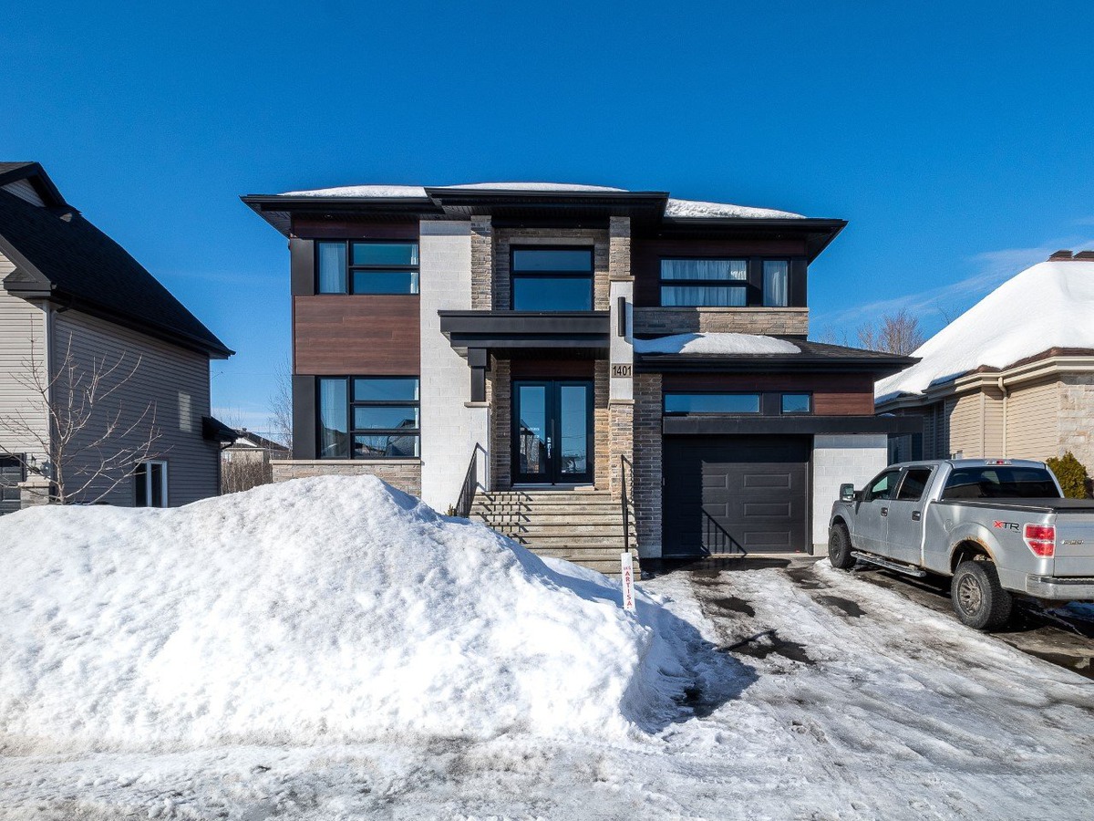 Maison à étages à vendre 1401 Rue Dozois Contrecoeur