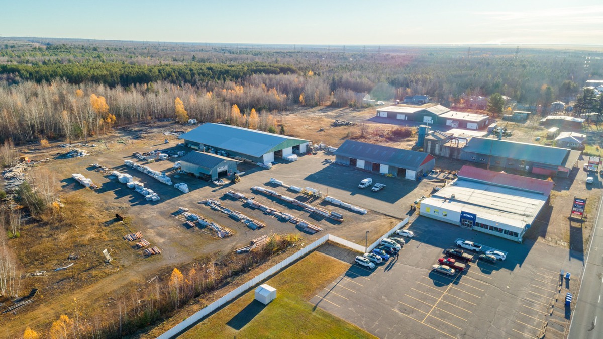 Bâtisse commerciale/Bureau à vendre 3340Z Route 157 NotreDamedu