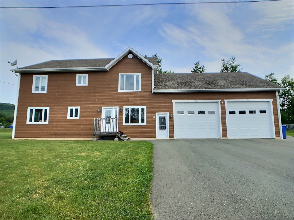 Maison à étages à vendre 50 Rue Berthelot PointeàlaCroix