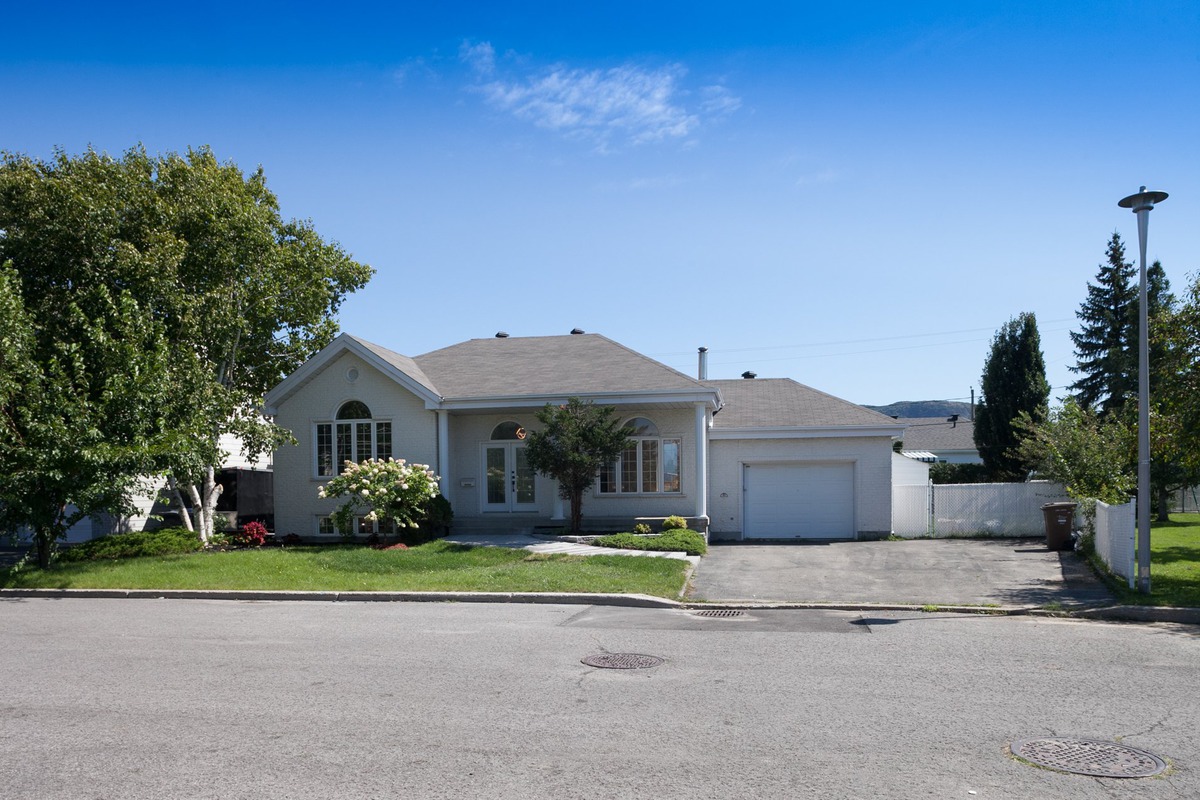 Maison de plainpied à vendre 911 Rue Galilée Beloeil