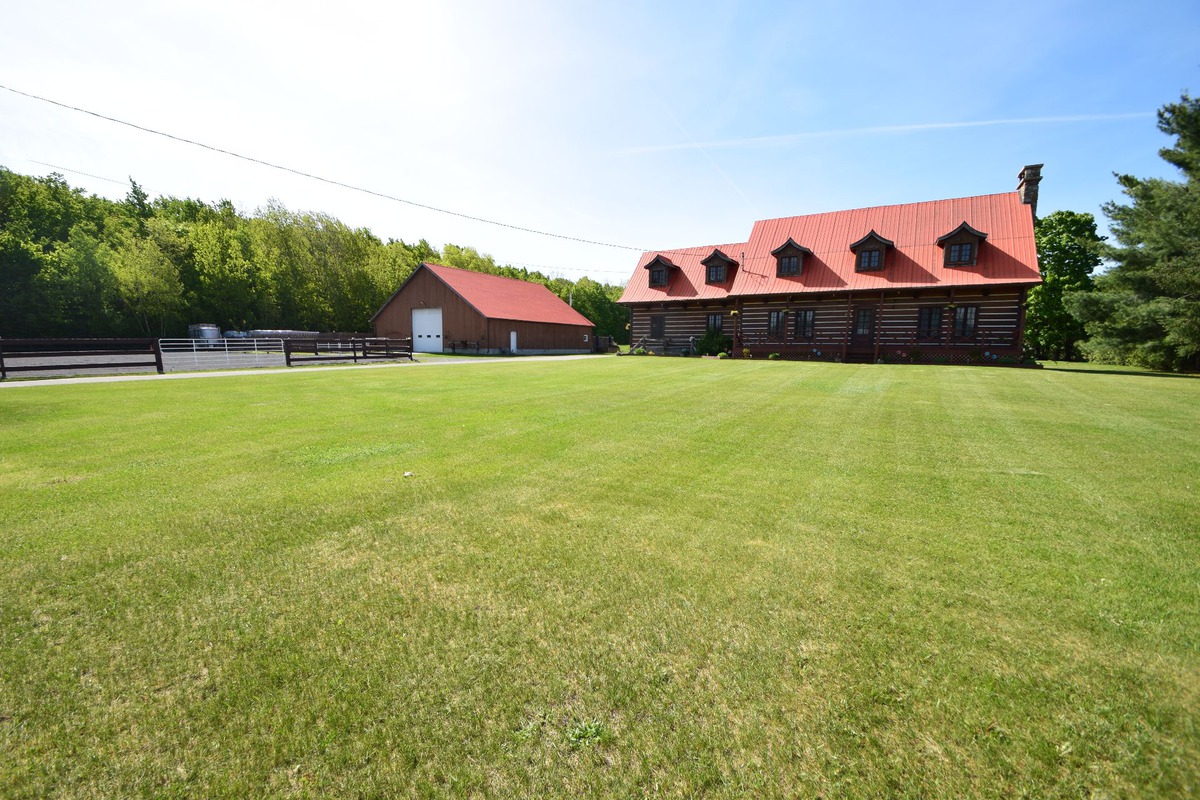 Maison à étages à vendre 2326Z Route 202 Hinchinbrooke