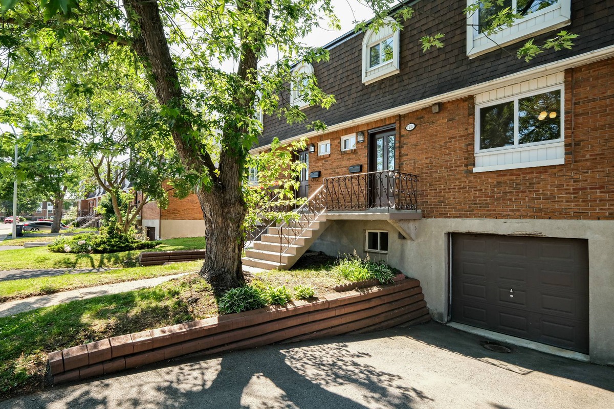 Maison à étages à vendre 1107 Rue Poulin Longueuil (Greenfield Park)