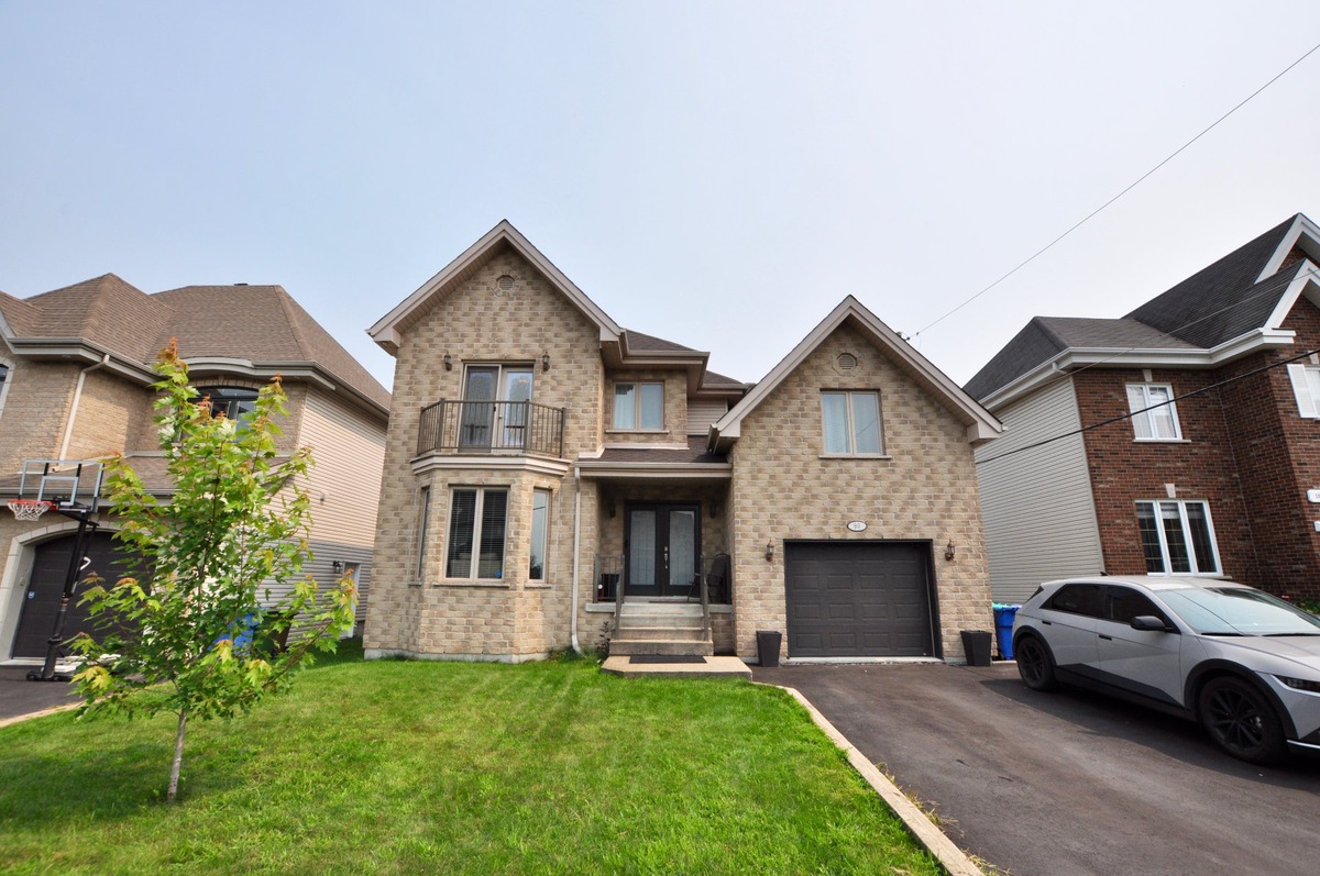 VENDU Maison à étages à vendre 90 Rue Delaware Delson