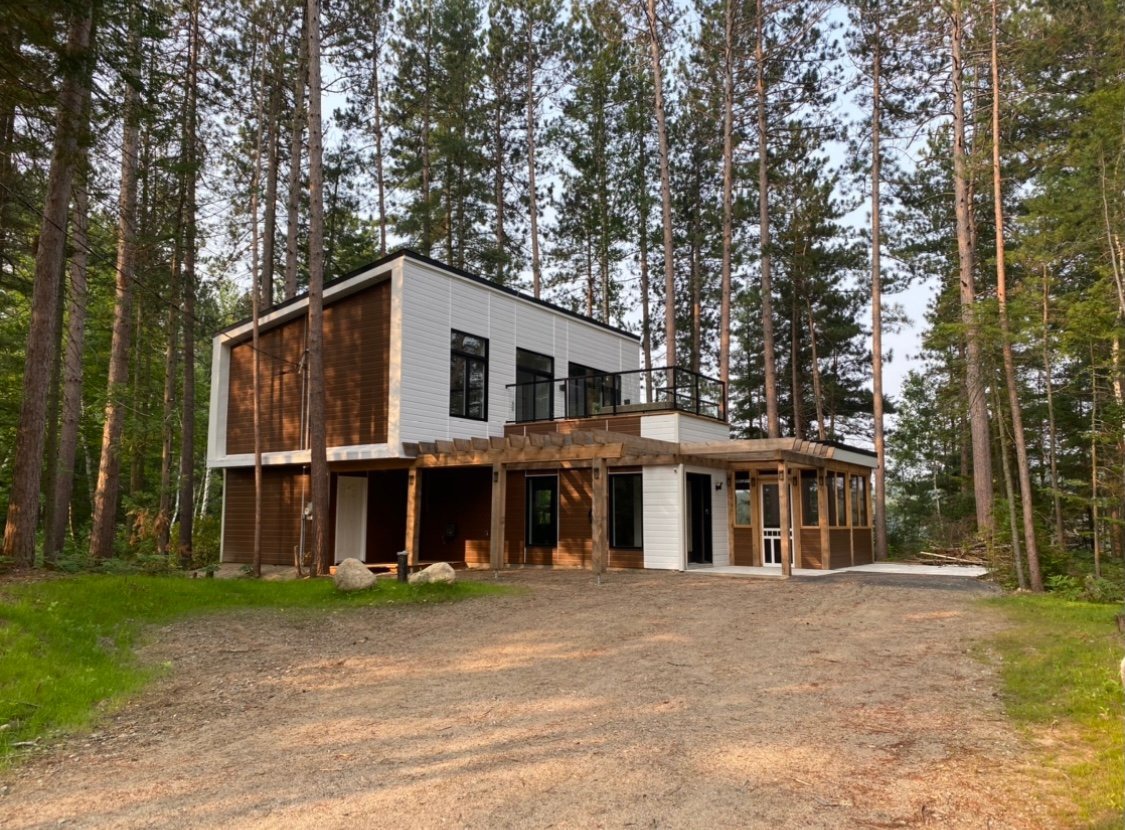 Oneandahalfstorey house for sale 236Z Ch. des Oeillets SaintDidace