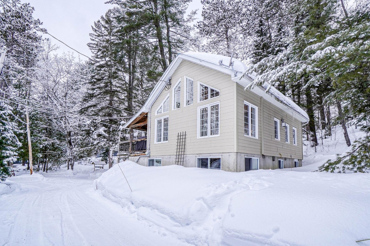 VENDU Maison à étages à vendre 165 Rue Trudeau SaintAlphonseRodriguez