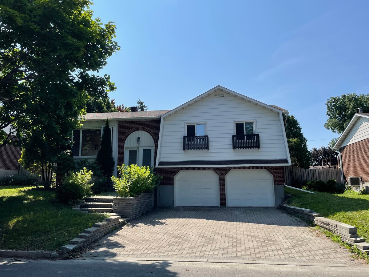 Maison de plainpied à louer 32 Rue RéginaldBrown Kirkland