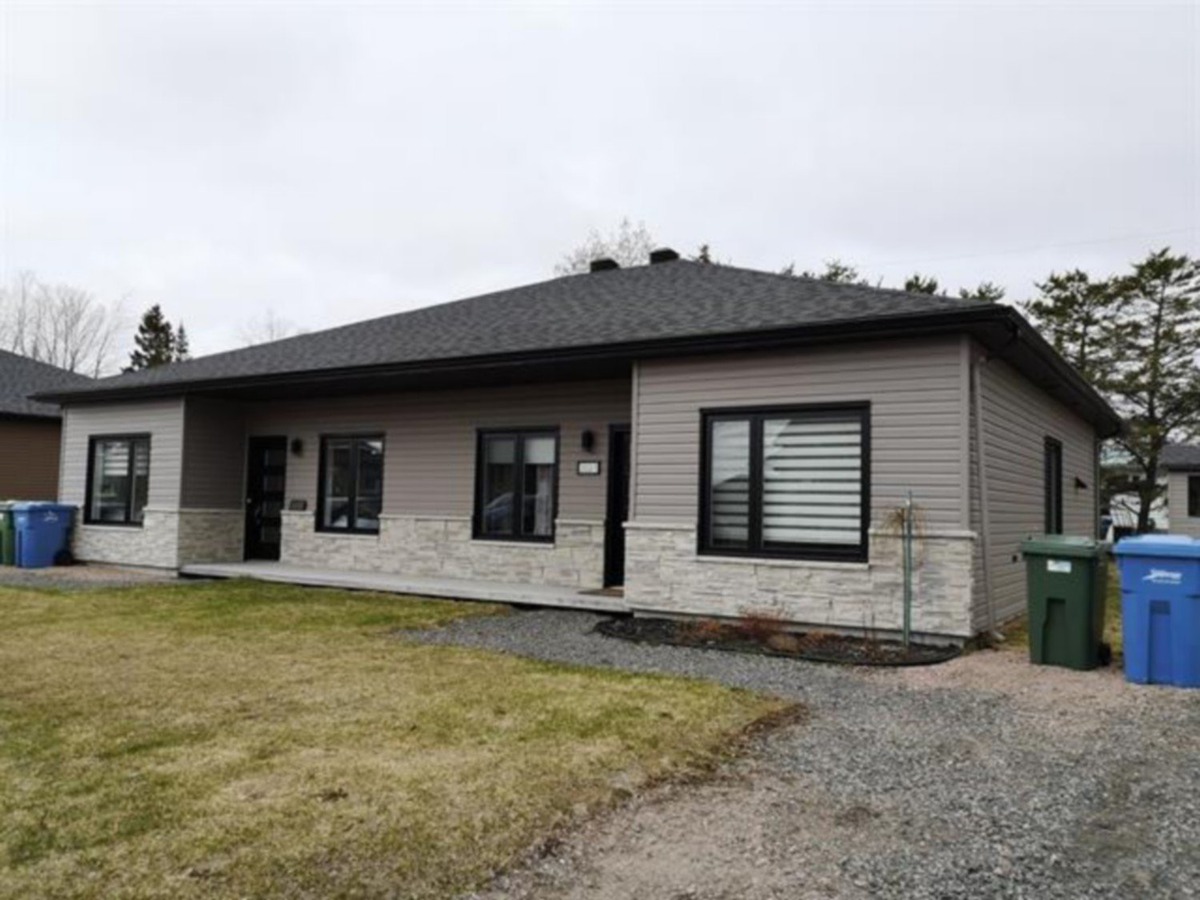 Maison de plainpied à vendre 4070 Rue de Bonaventure SaintHonoré