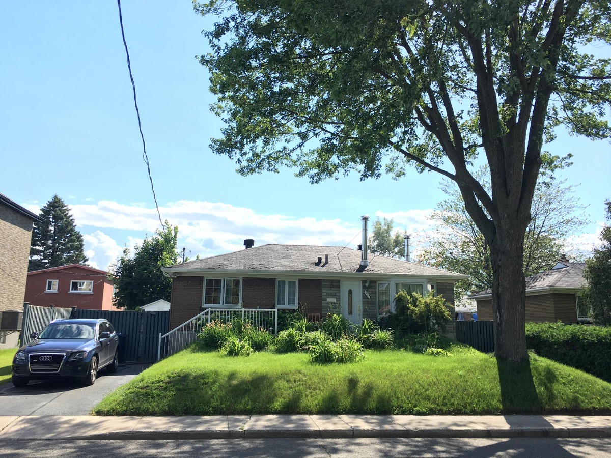 Maison de plainpied à vendre 512 61e Avenue Laval (Chomedey)