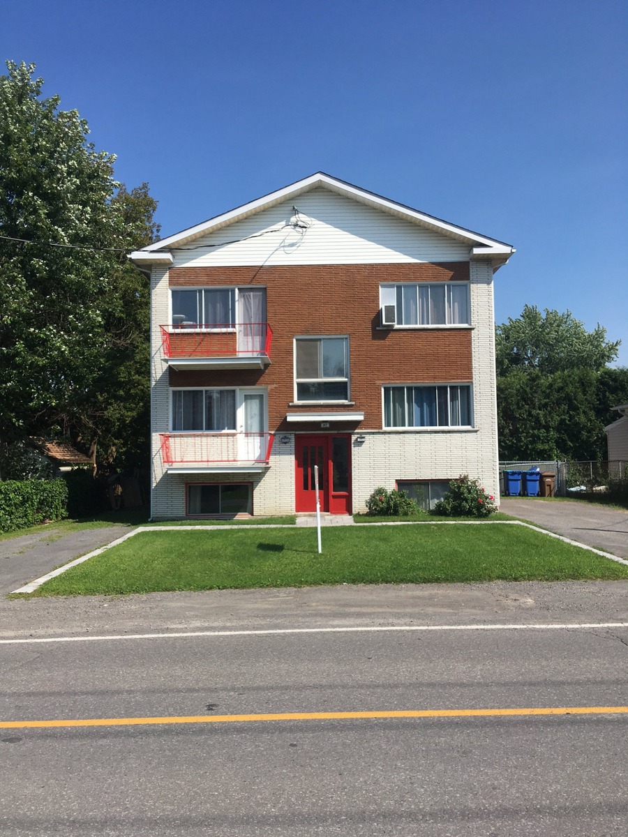 Triplex à vendre 145 149 Rue Brébeuf SainteCatherine