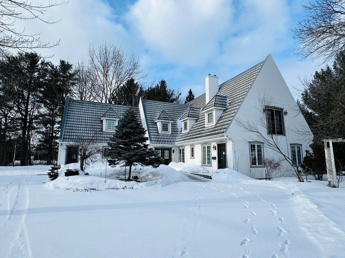 Maison à étages à vendre 8100 Boul. des TroisRivières