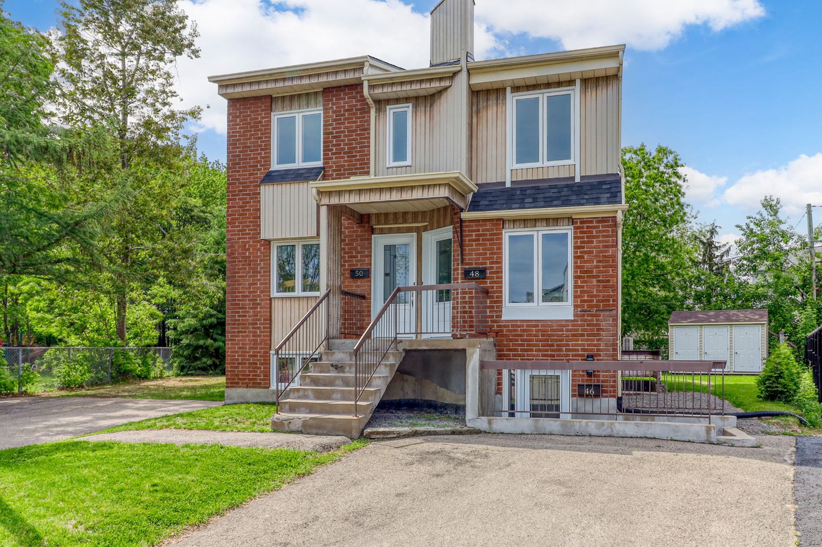 Triplex à vendre 46 50 Rue de l'Herboriste Blainville