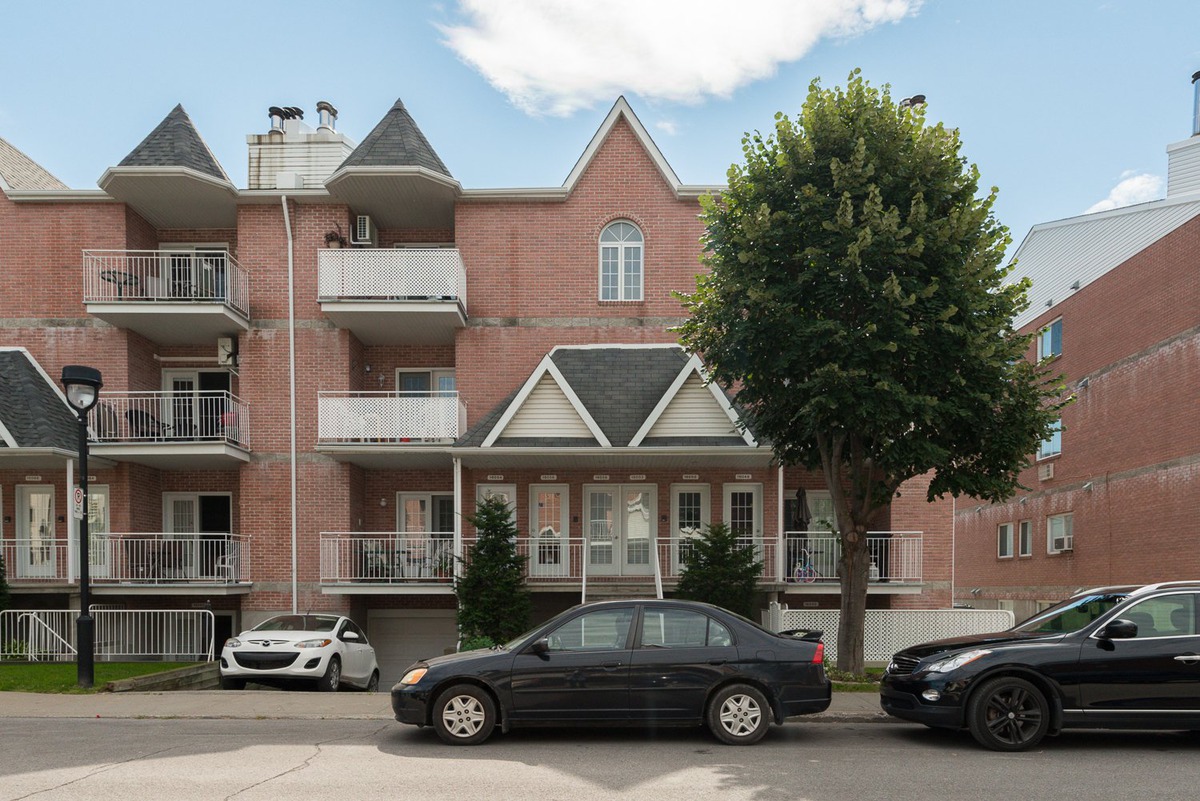 VENDU Appartement à vendre 16046 Rue Forsyth Montréal (Rivièredes