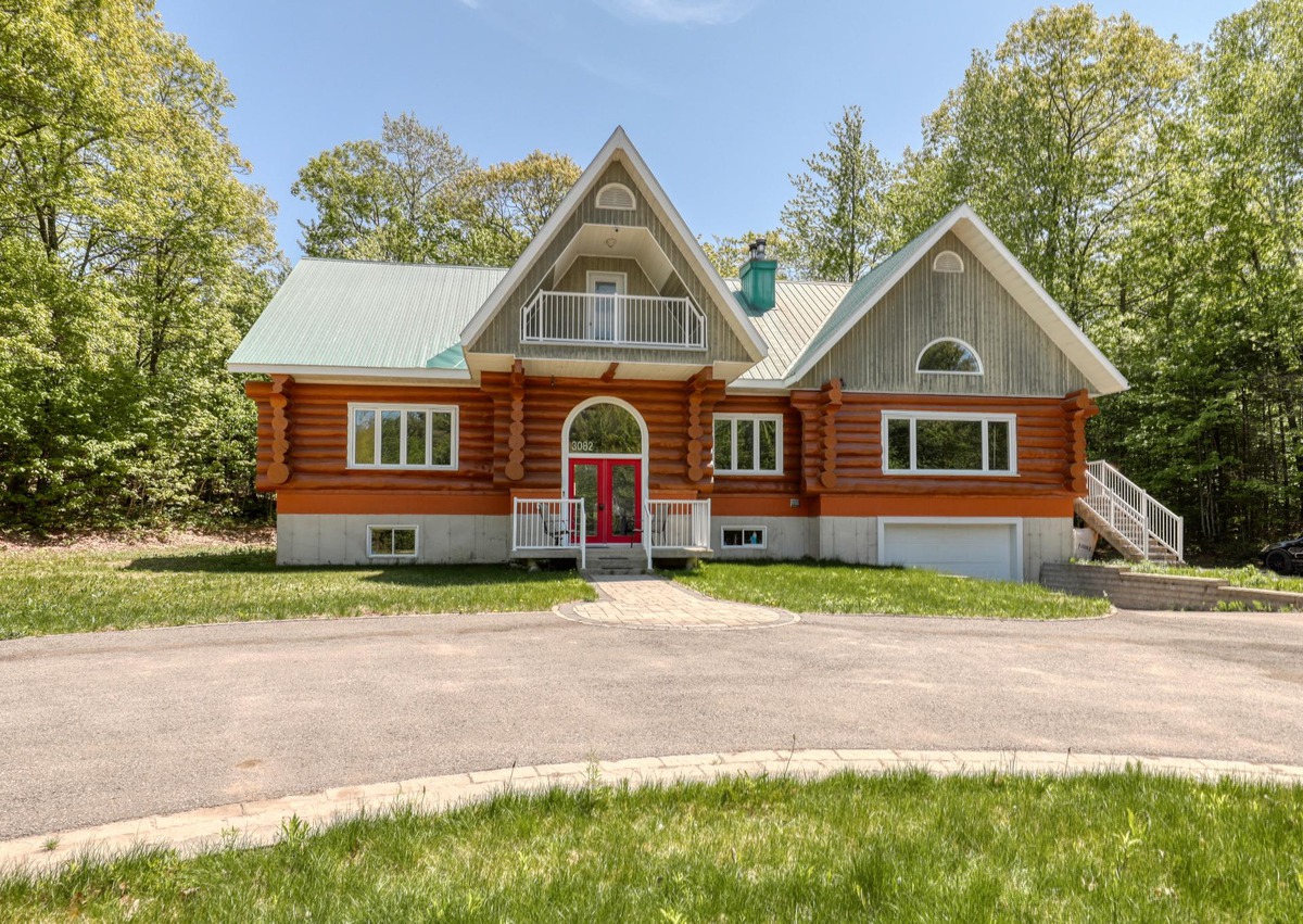 Maison à étages à vendre 3082 Rue Walter SainteJulienne