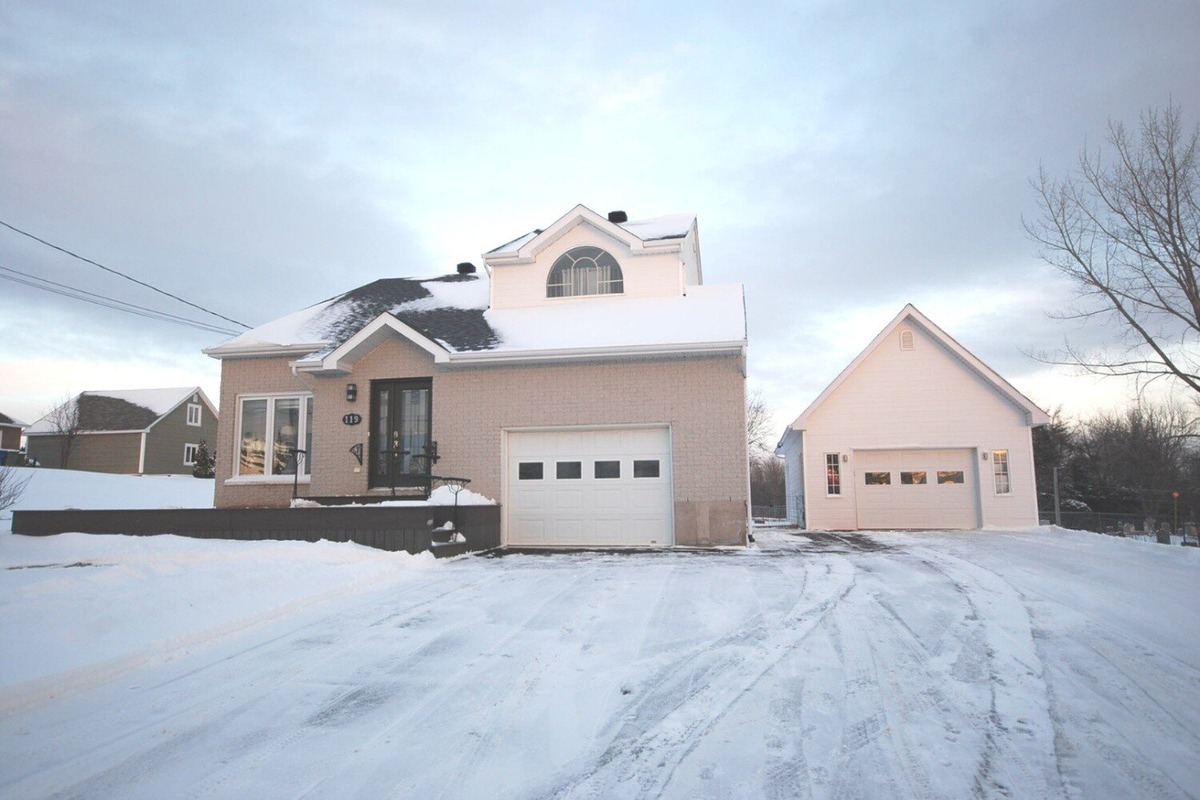 Maison à étages à vendre 119 Rue Lemoy Paspébiac