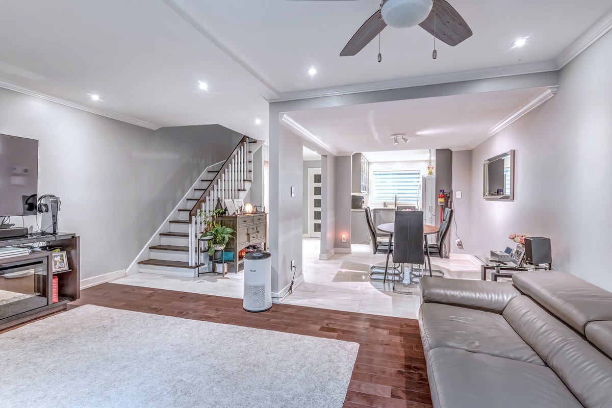 Maison à étages à vendre 4746 Rue Lake DollardDes Ormeaux Visite libre