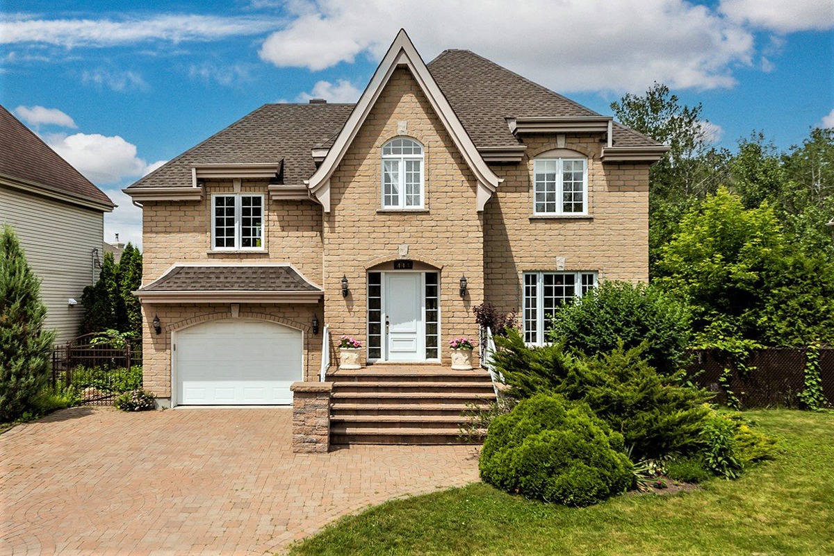 Maison à étages à vendre 443 Boul. de l'Île Pincourt