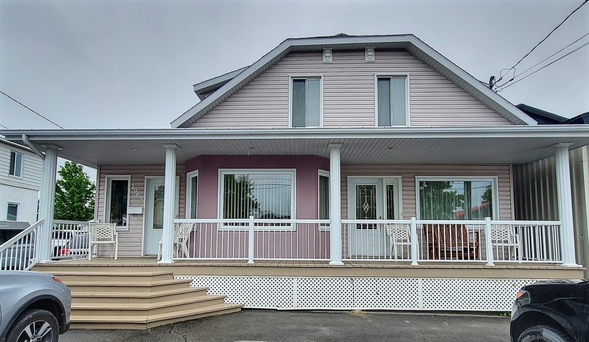 VENDU Maison à étages à vendre 1965 Rue StCalixte Plessisville Ville