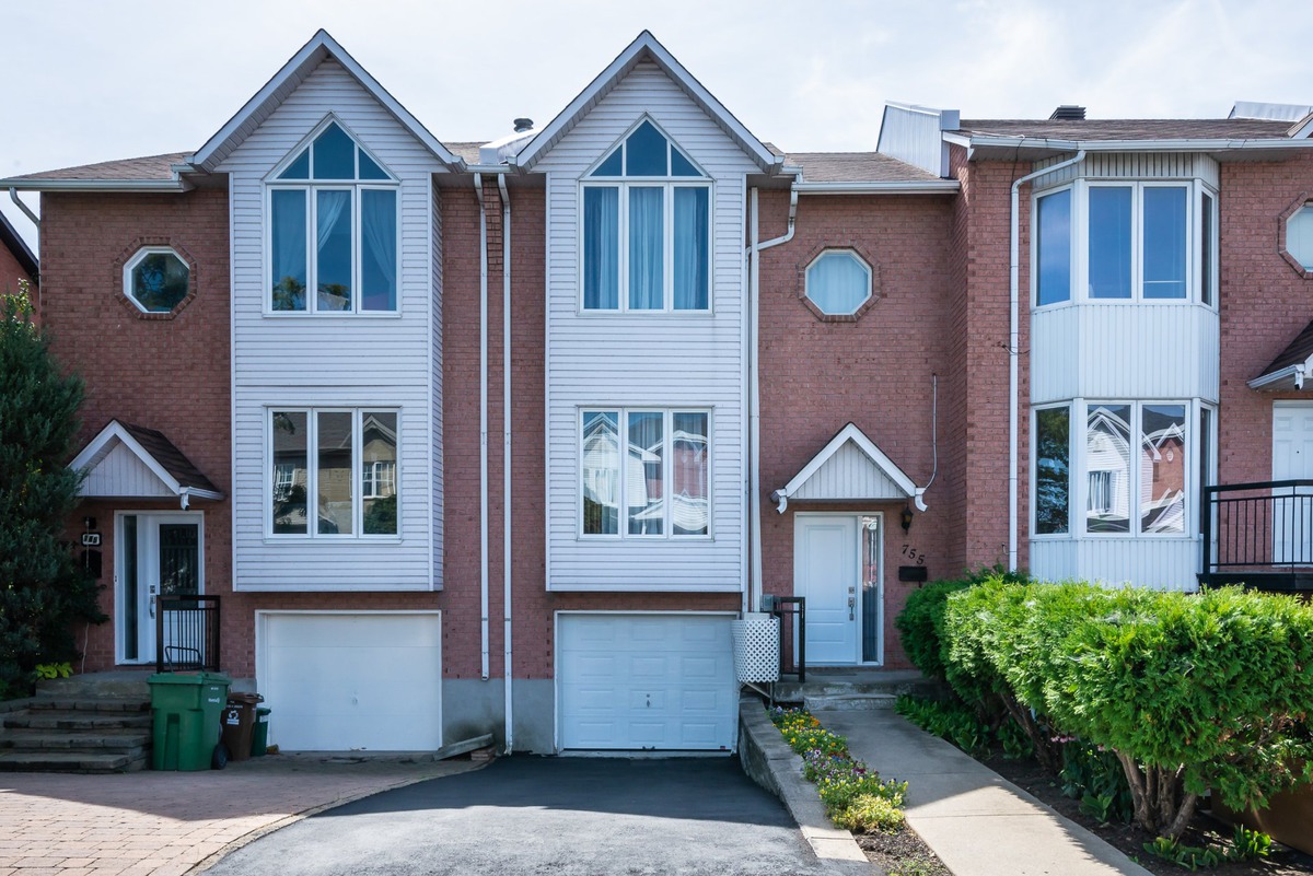 VENDU Maison à étages à vendre 755 Tsse LouisBasilePigeon