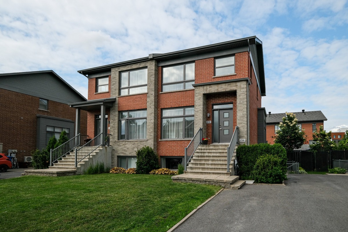 Maison à étages à vendre 2318 Rue MarcelTrudel Longueuil (Le VieuxLongueuil)