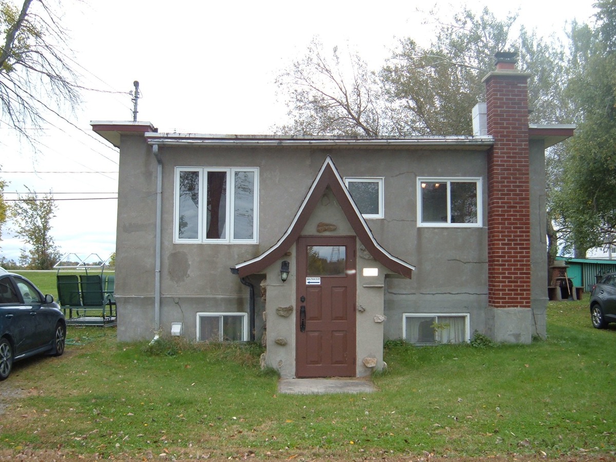 VENDU Maison de plainpied à vendre 118 Av. Pilon Salaberryde