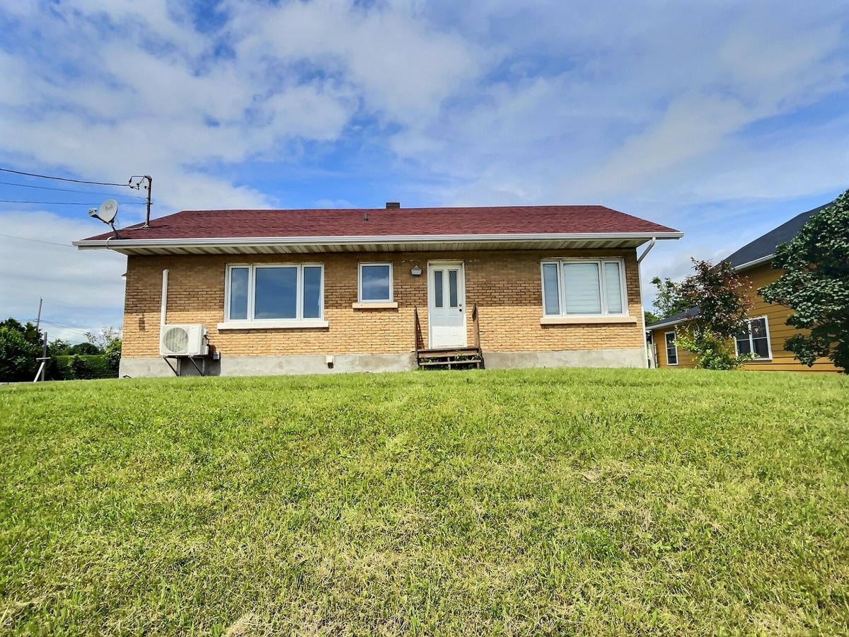 Maison de plainpied à vendre 177 Boul. Perron O. SaintSiméon