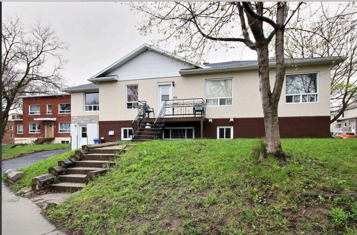 Quadruplex à vendre 2219 2221 Av. Bardy Québec (La CitéLimoilou)